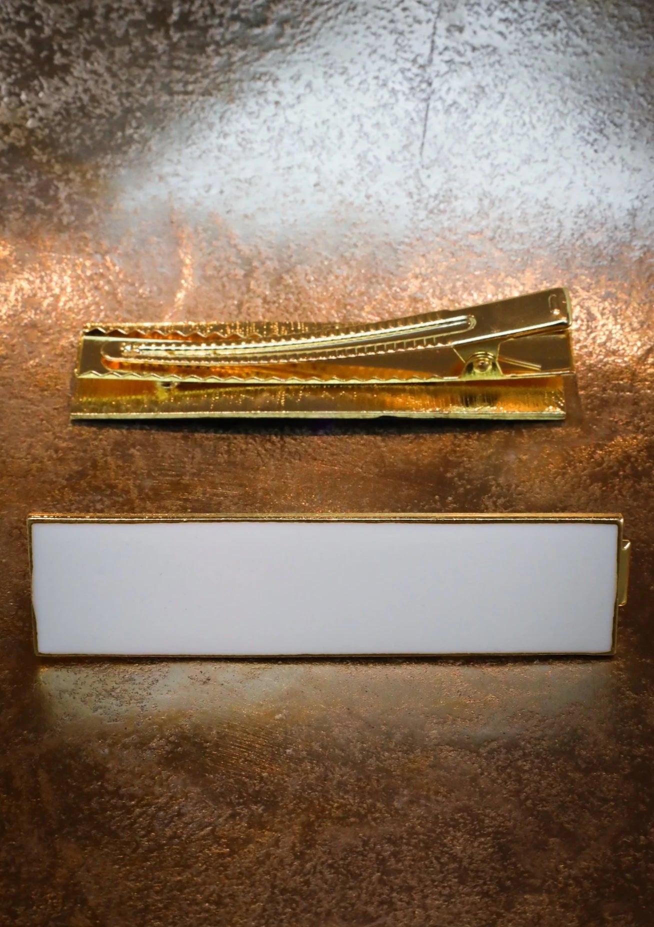 RW Adelaide - Ivory Rectangle Enamel Crocodile Clip