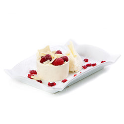 White Chocolate and Raspberry Panna Cotta 20pk